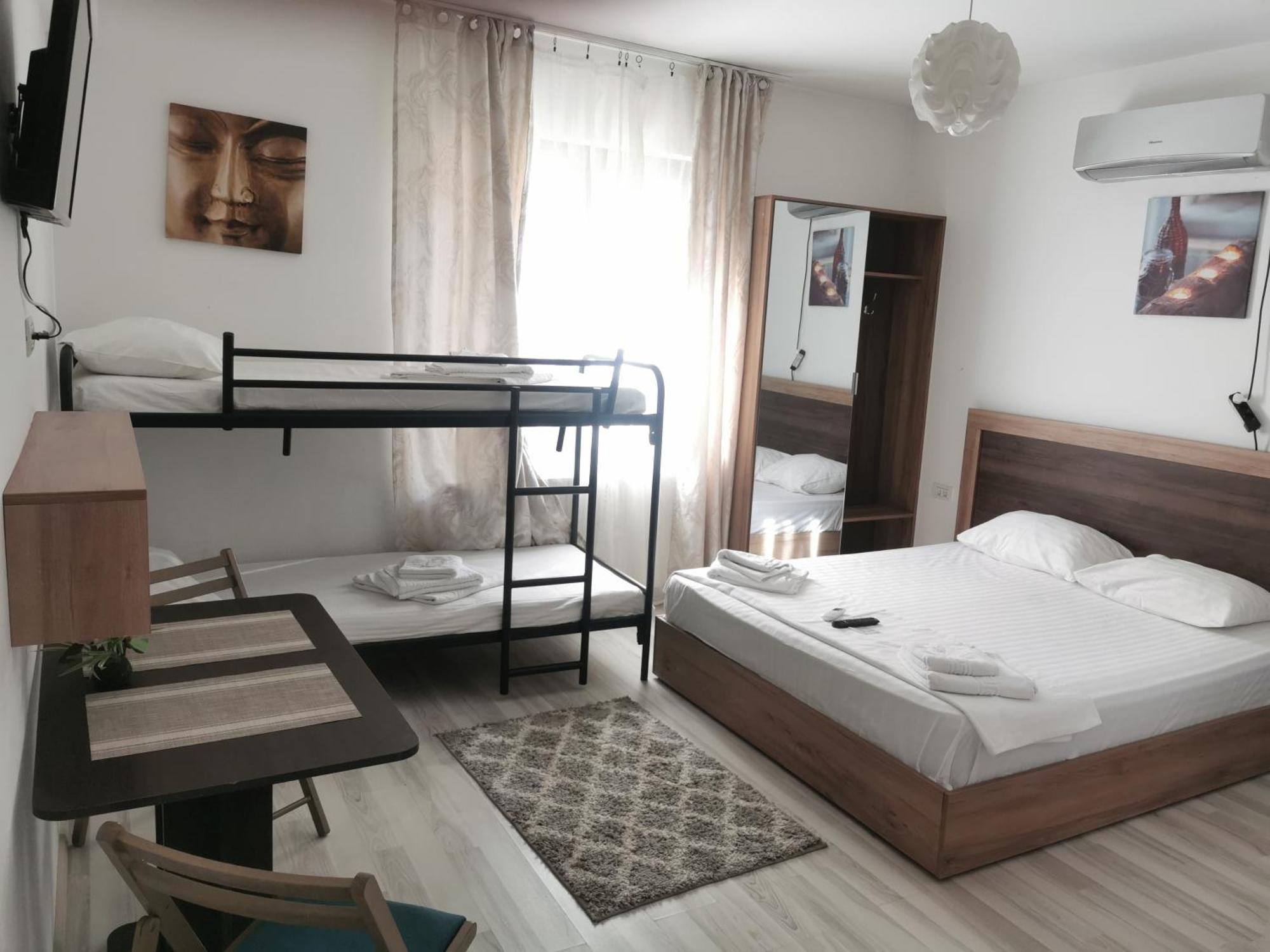 Hotel Ipsilanti ヤシ エクステリア 写真