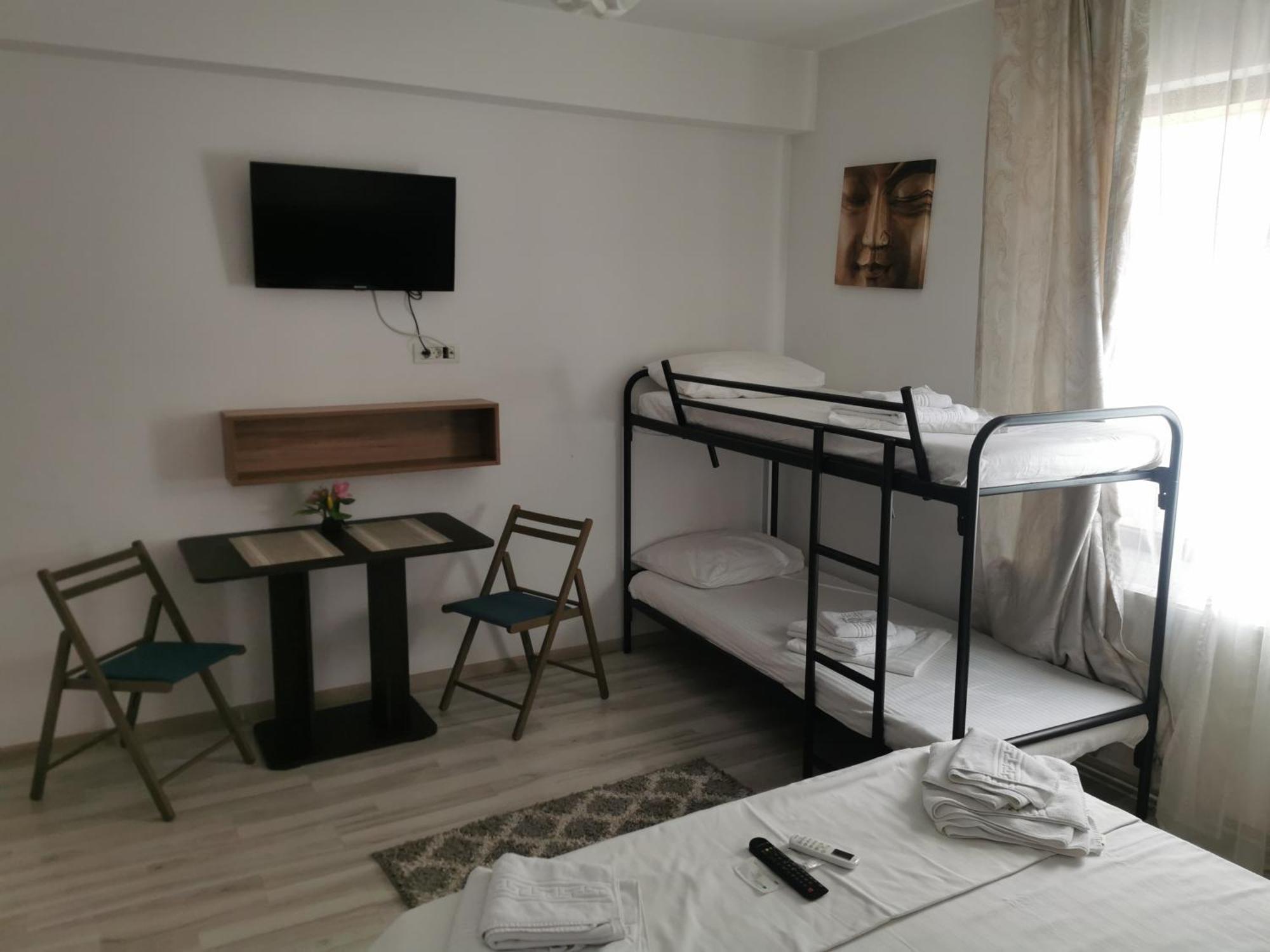 Hotel Ipsilanti ヤシ エクステリア 写真